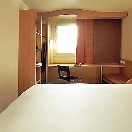 Ibis Hotel 3*