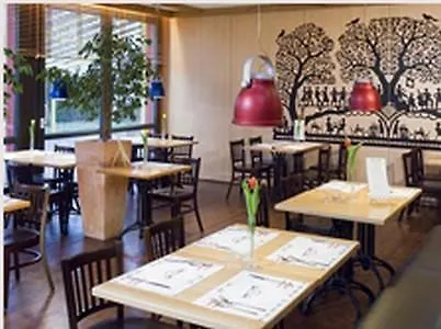 酒店 宜必思朗布依埃酒店
