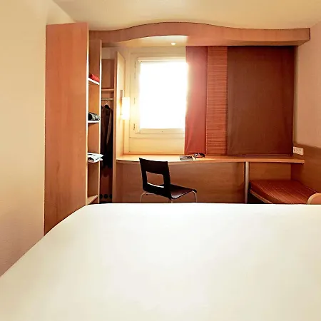 Ibis Hotel 3*
