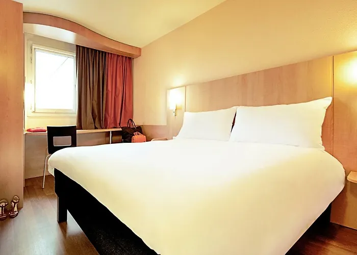 Ibis Hotel 3*